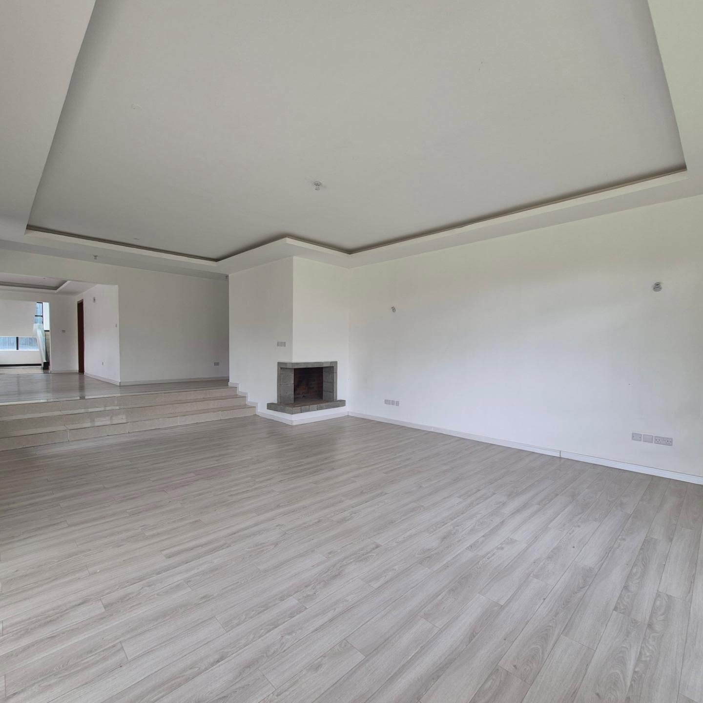 5-bedroom all-en-suite mansion for sale in Karen thumbnail 3
