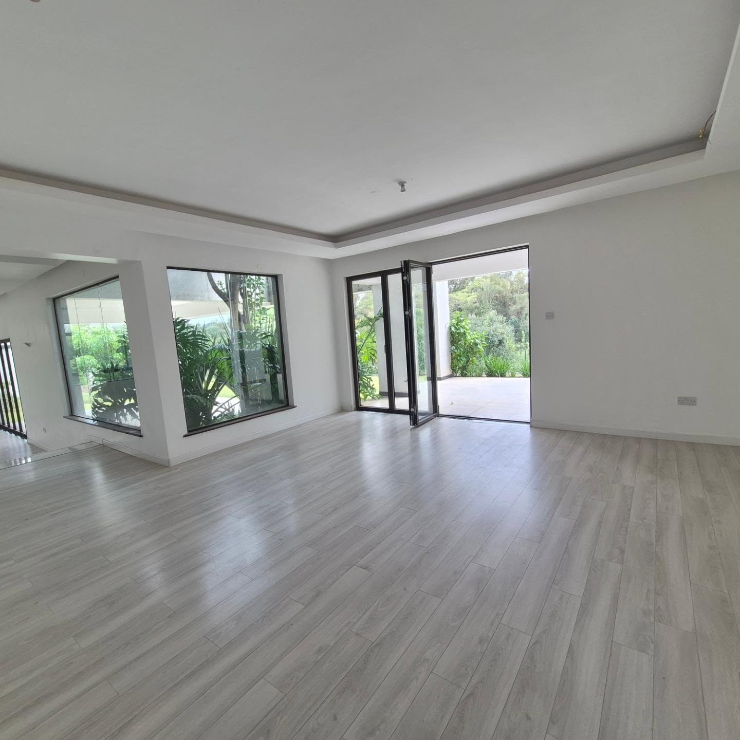 5-bedroom all-en-suite mansion for sale in Karen thumbnail 4