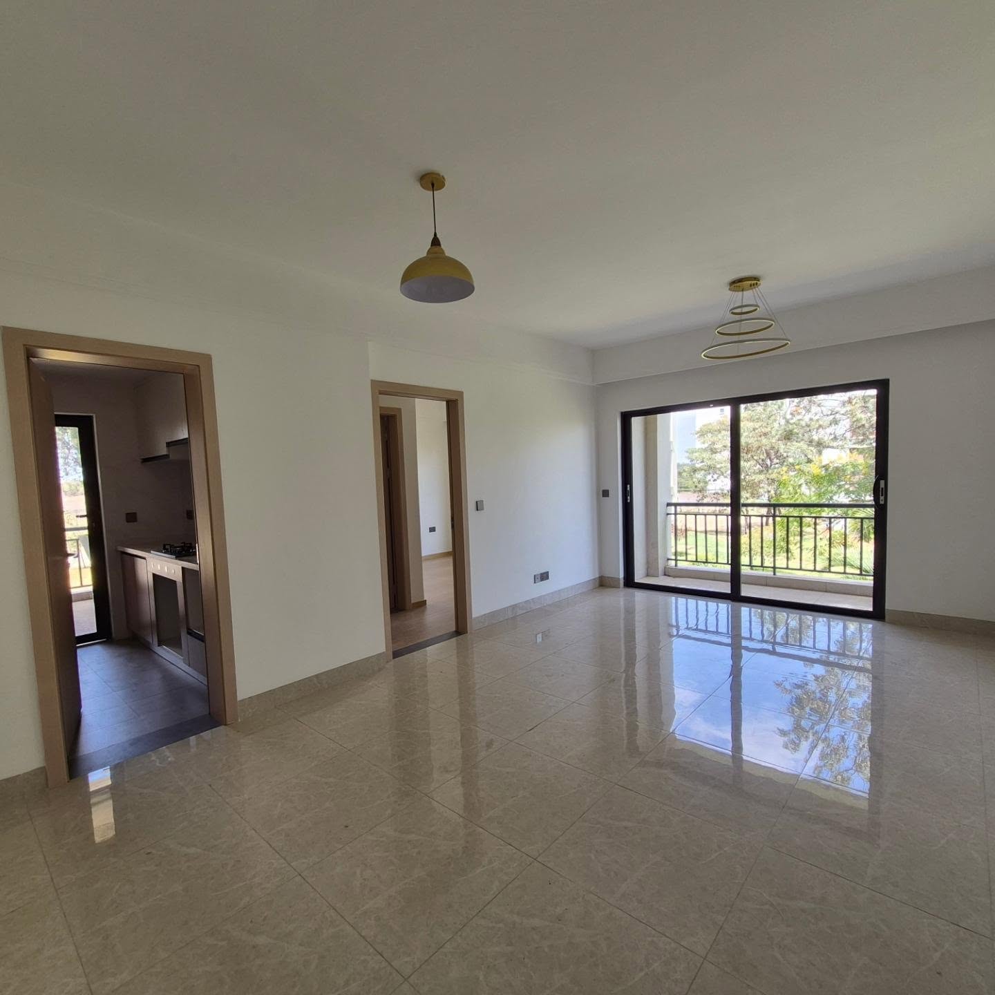 Modern 2 Bedroom Apartment To Let thumbnail 14