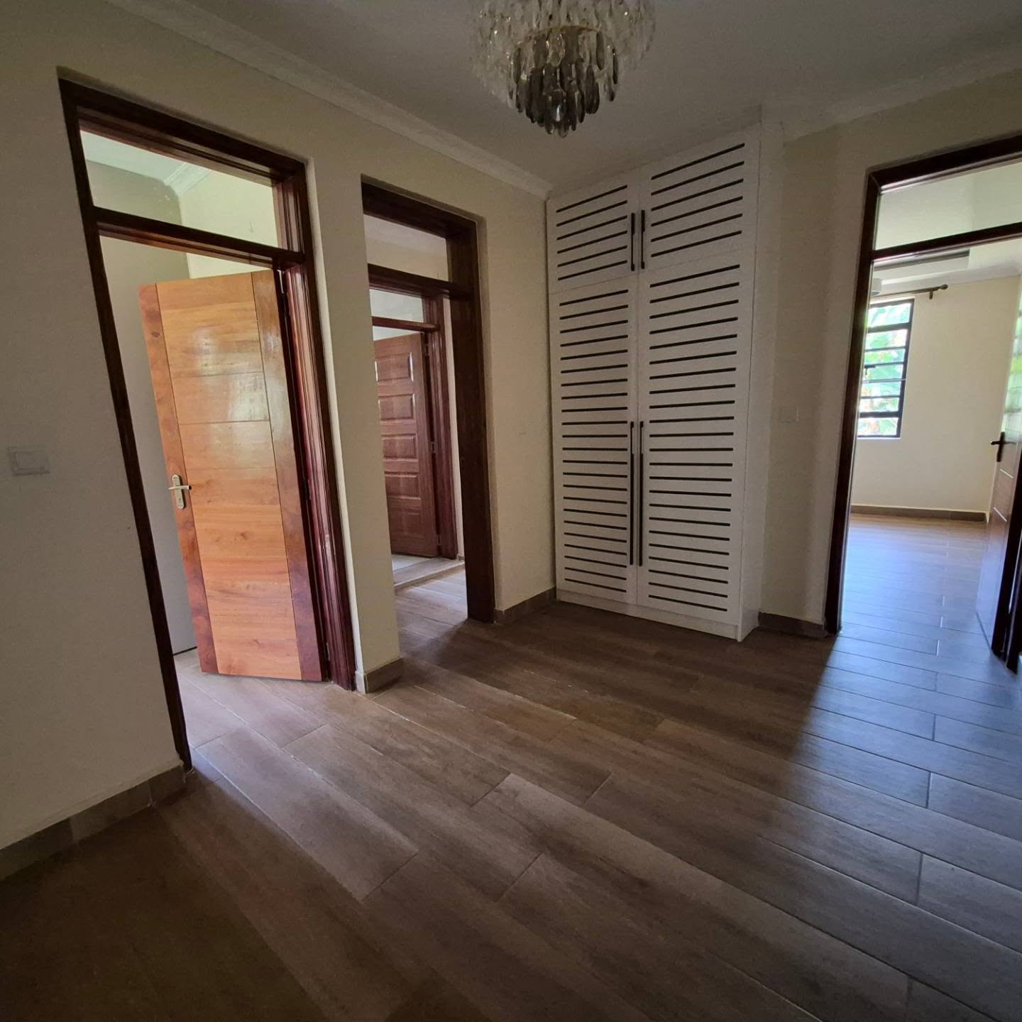 6 Bedroom House For Rent In Nairobi thumbnail 6