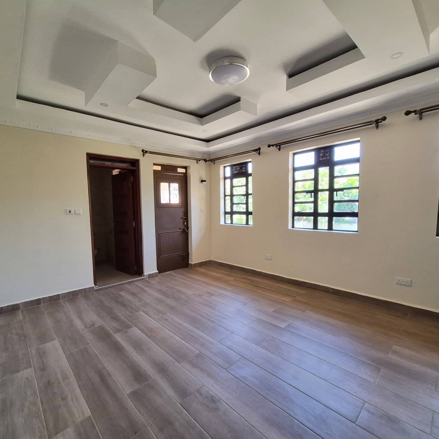6 Bedroom House For Rent In Nairobi thumbnail 9