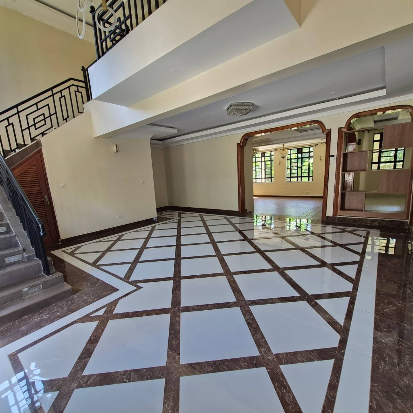 6 Bedroom House For Rent In Nairobi thumbnail 14
