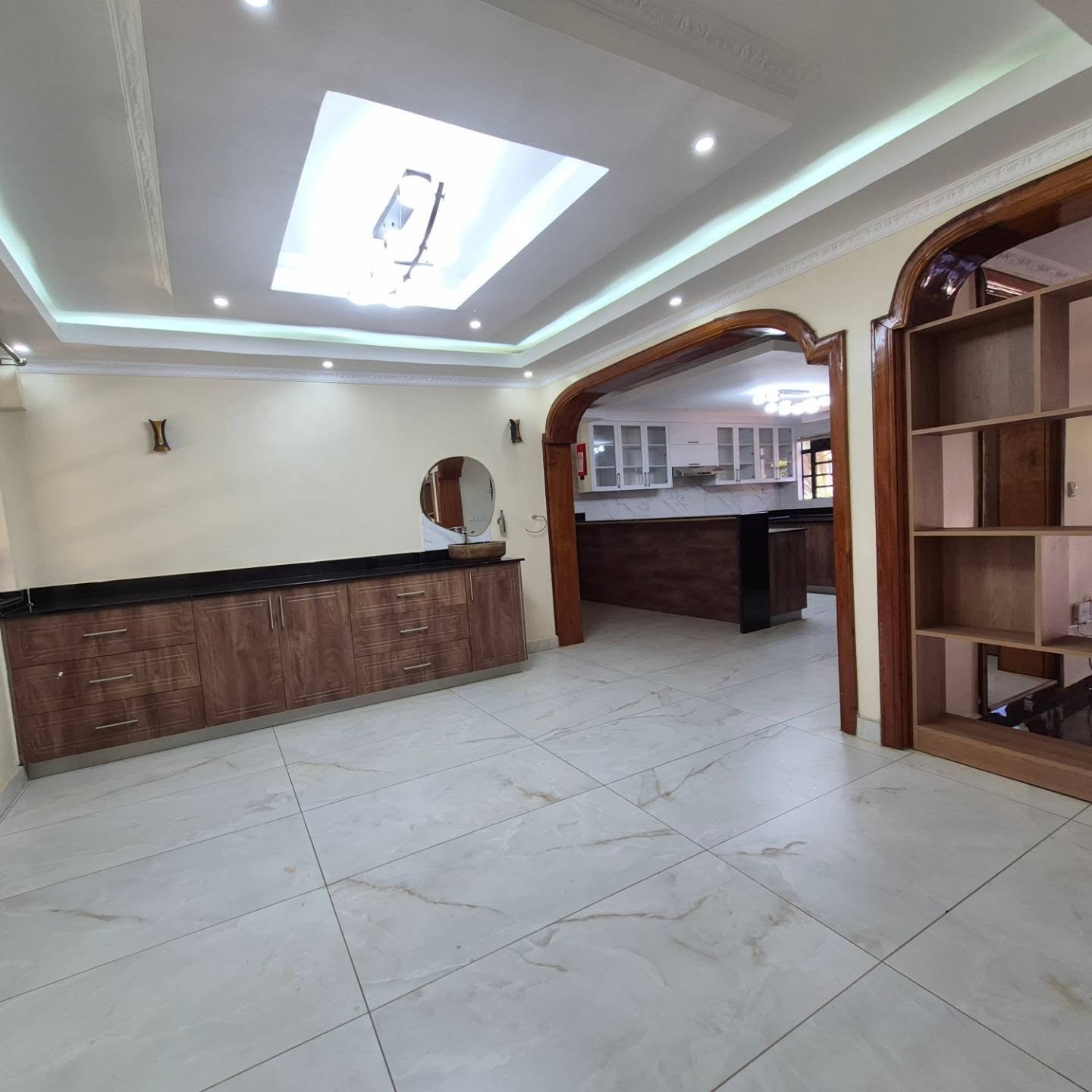 6 Bedroom House For Rent In Nairobi thumbnail 15