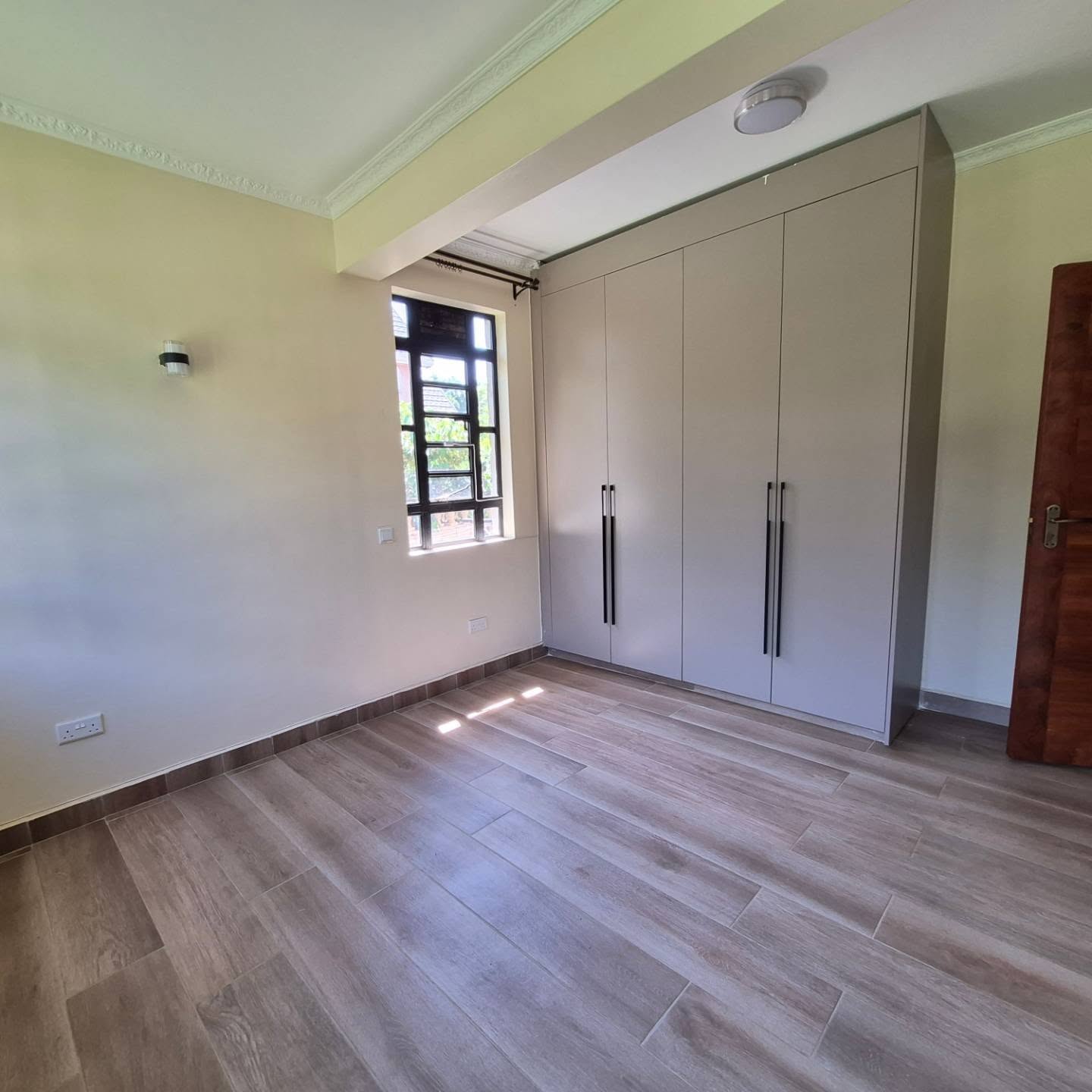 6 Bedroom House For Rent In Nairobi thumbnail 17