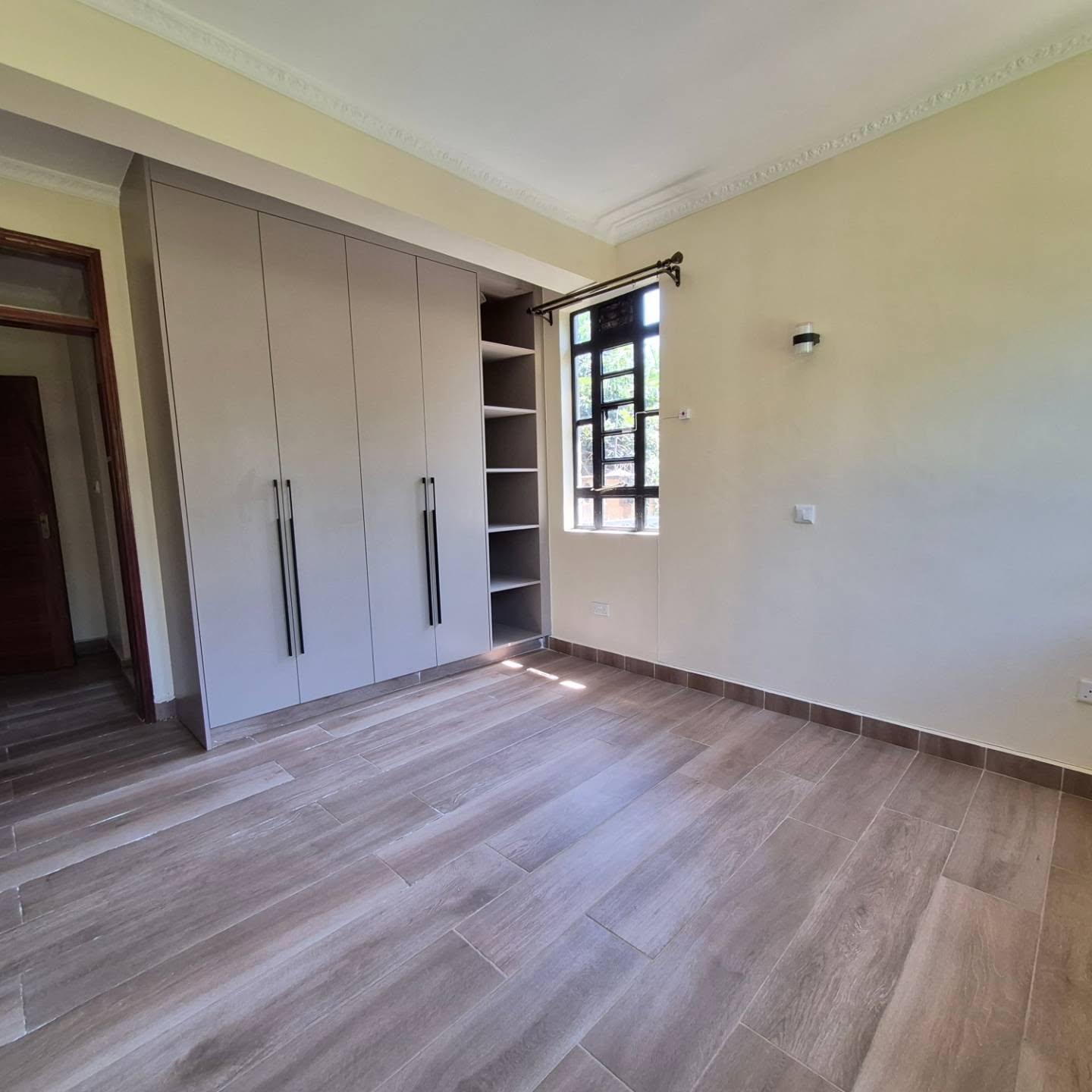 6 Bedroom House For Rent In Nairobi thumbnail 19