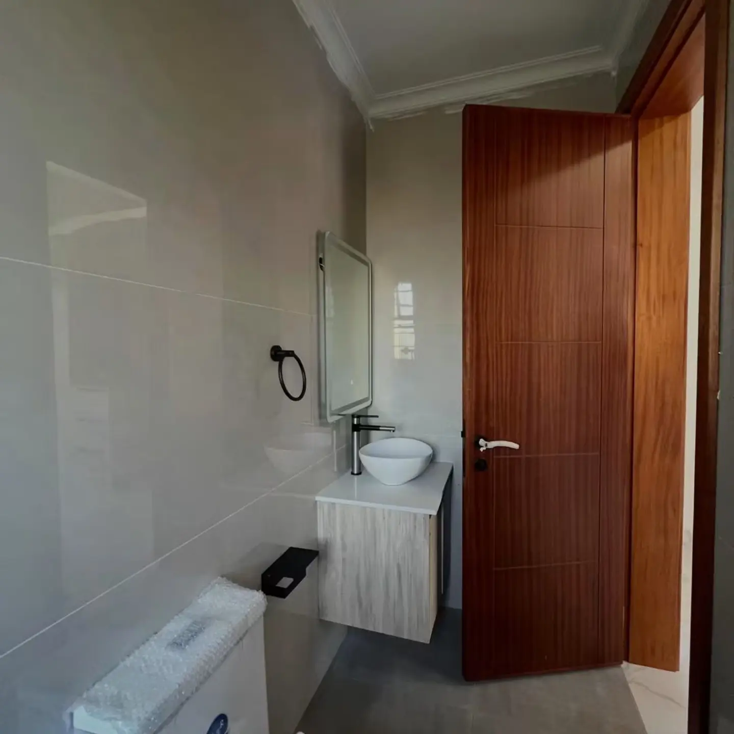 4, 5 & 6 Bedroom with Dsq Maisonettes for Sale thumbnail 17