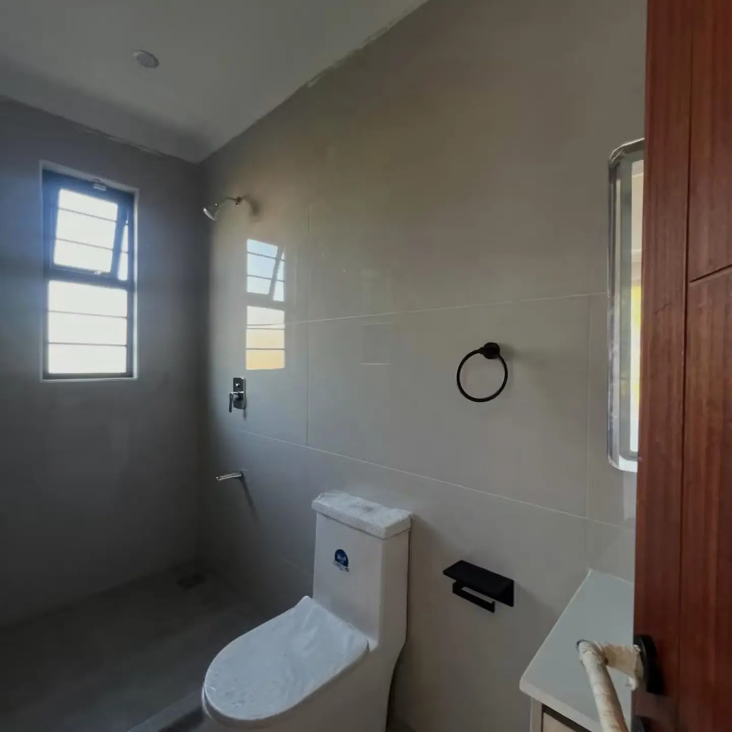 4, 5 & 6 Bedroom with Dsq Maisonettes for Sale thumbnail 18