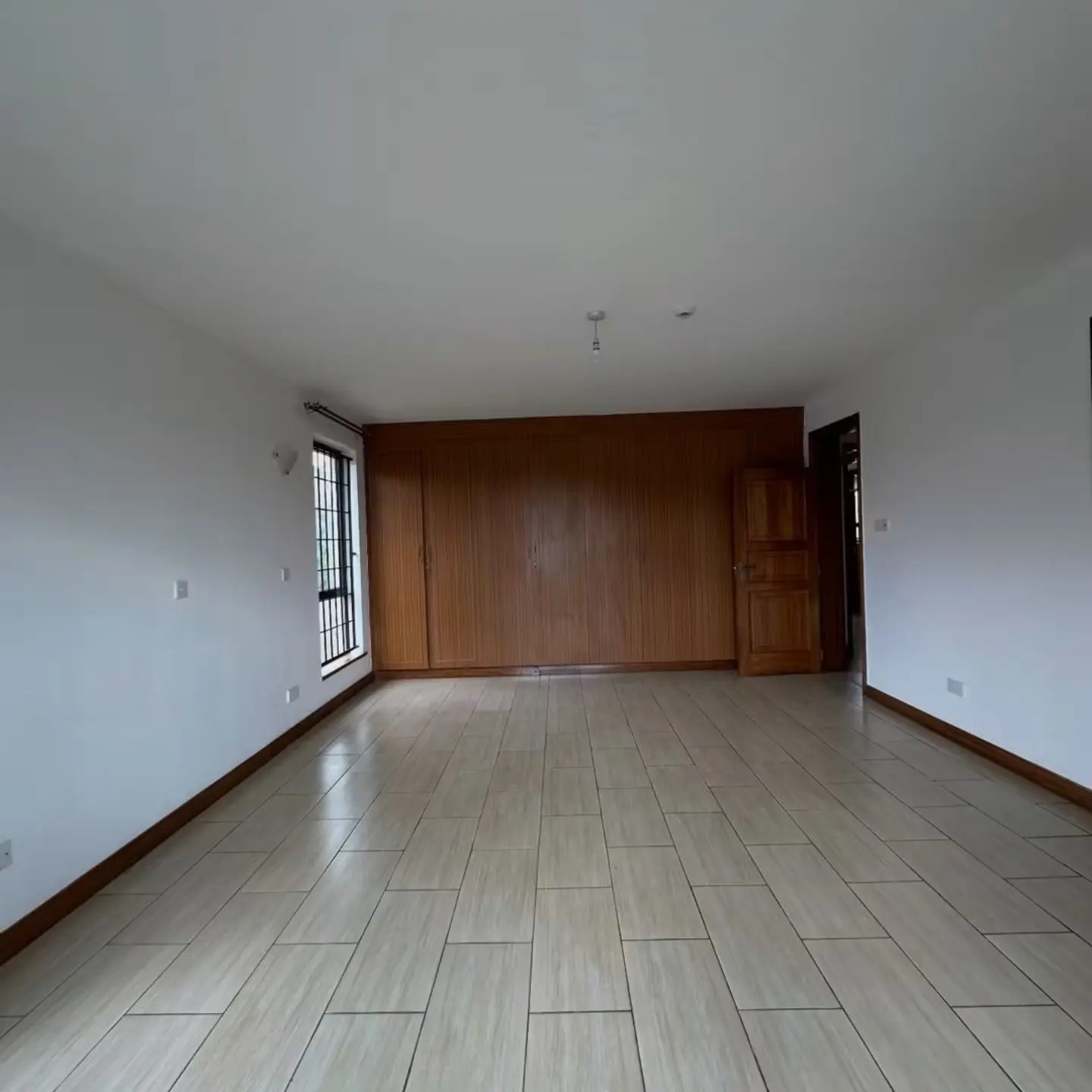 4 BEDROOM TOWNHOUSE FOR RENT thumbnail 15