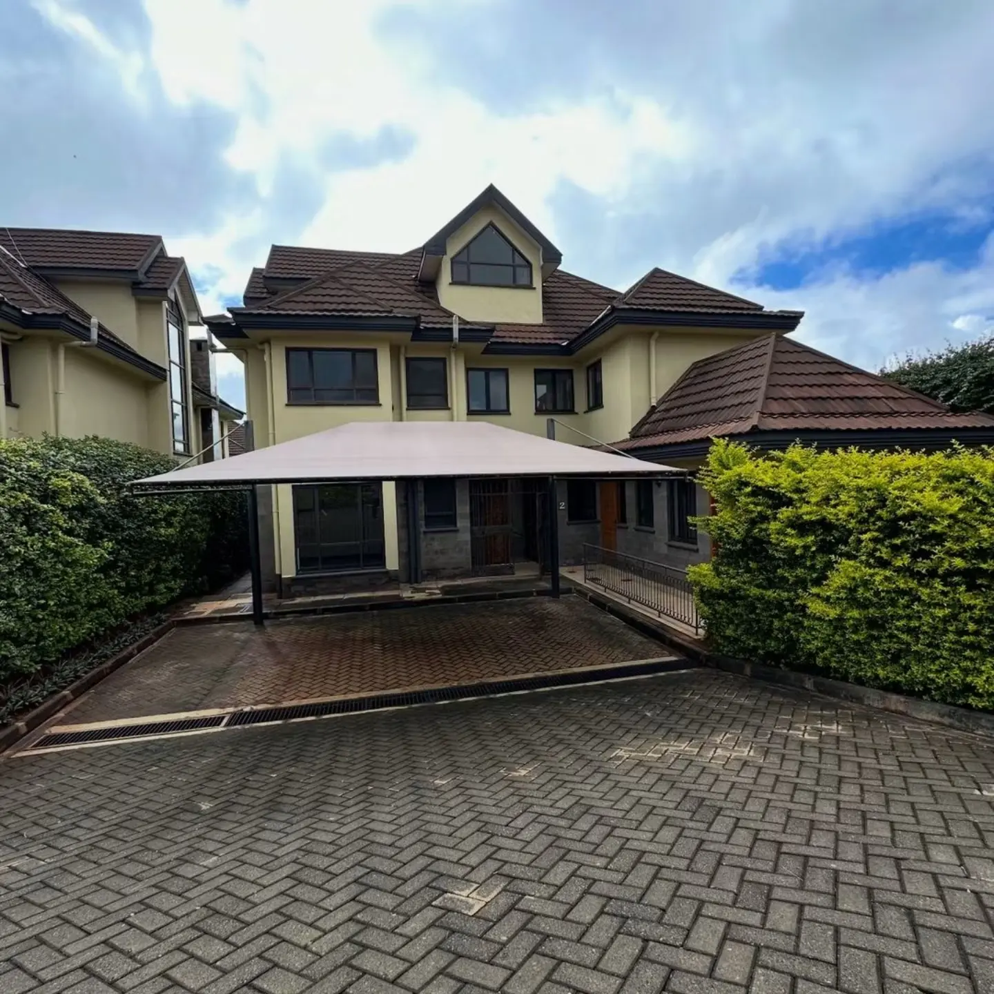 4 BEDROOM TOWNHOUSE FOR RENT thumbnail 20