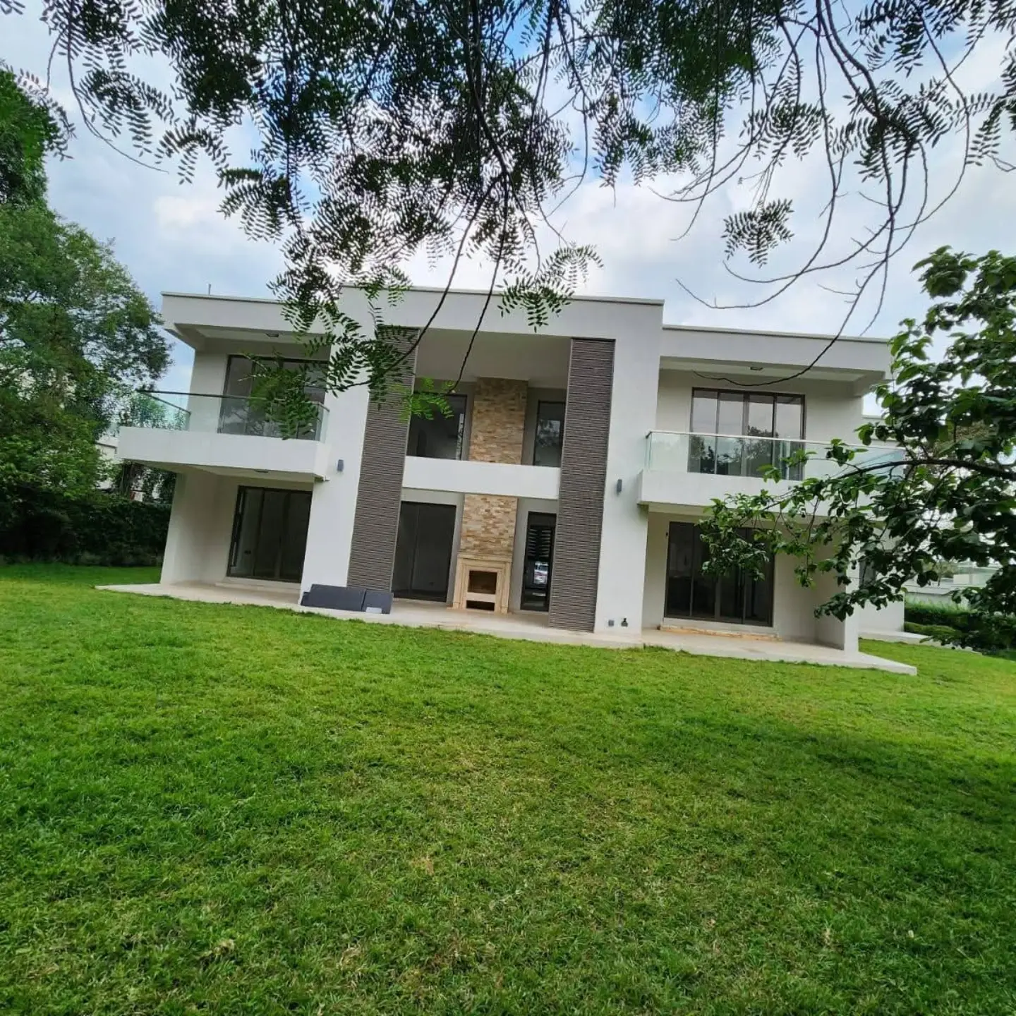5 Bedroom All-Ensuite Luxury Residence — Karen, Nairobi