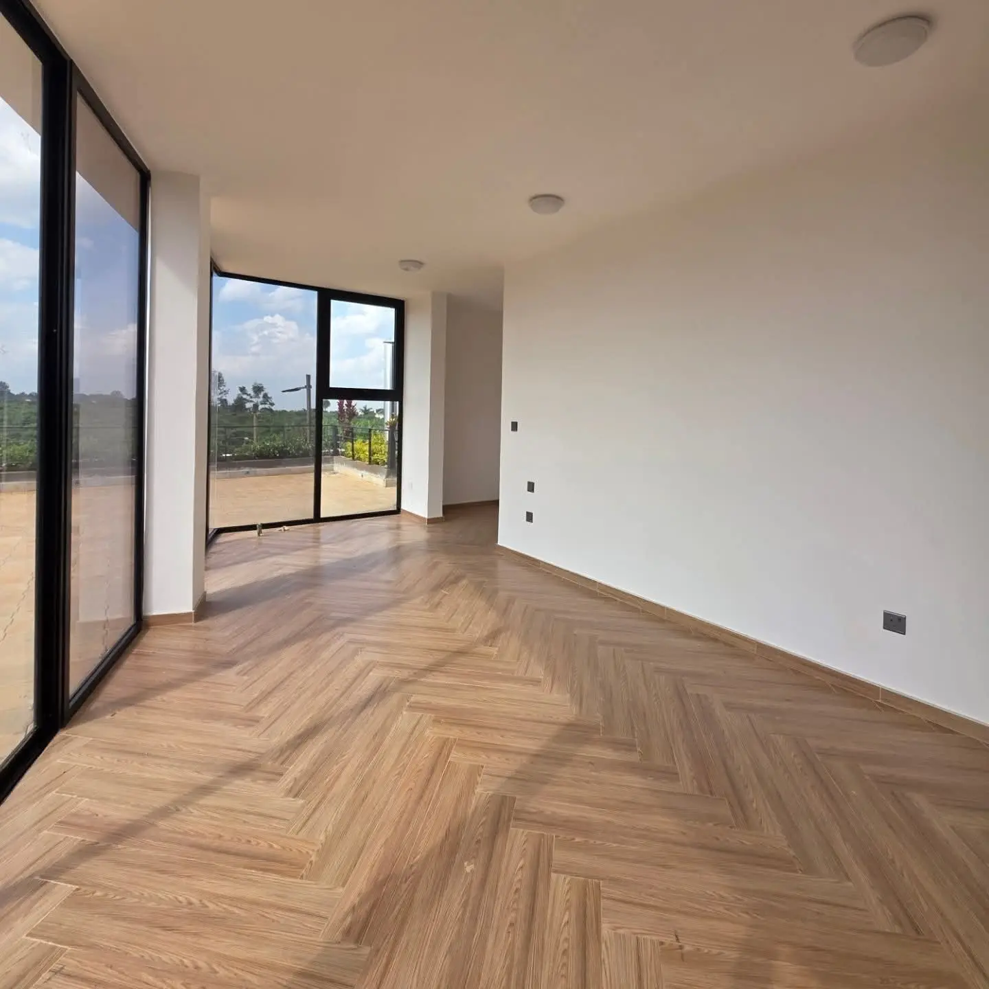 4-Bedroom Villa + DSQ for Sale thumbnail 11