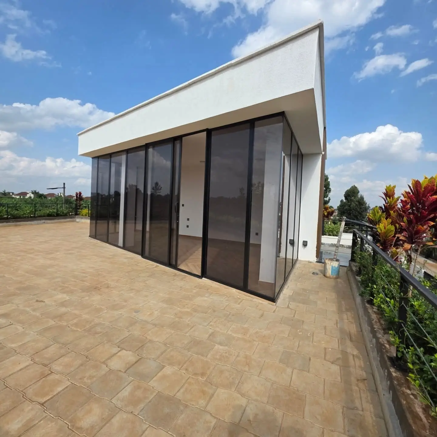 4-Bedroom Villa + DSQ for Sale thumbnail 12