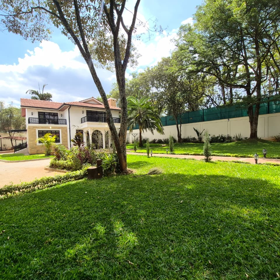 6-BEDROOM LUXURY HOUSE FOR SALE IN RUNDA thumbnail 17