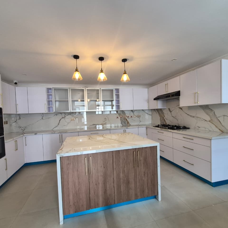 6-BEDROOM LUXURY HOUSE FOR SALE IN RUNDA thumbnail 19