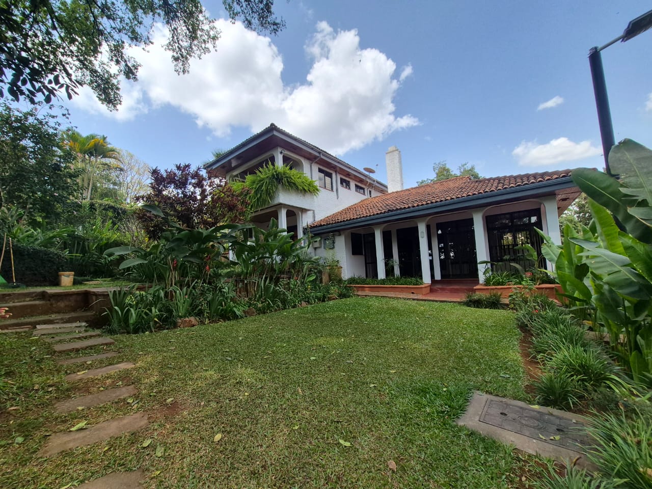 5 Bedroom House plus Dsq For Rent In Runda thumbnail 2