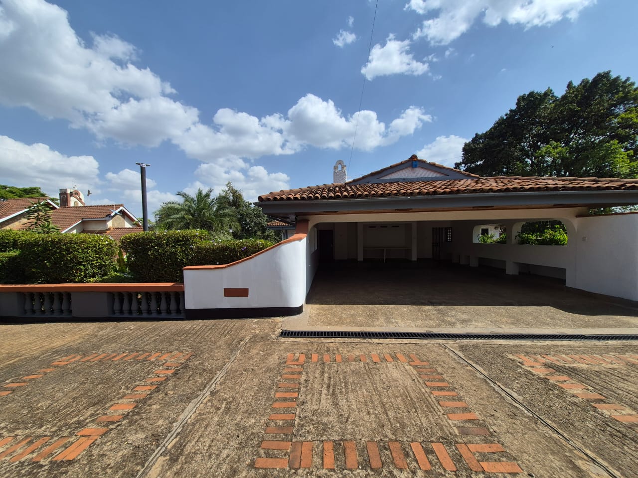 5 Bedroom House plus Dsq For Rent In Runda thumbnail 16