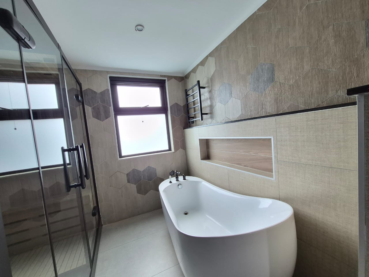4-Bedroom Ultra-Luxury Townhouse in Lavington thumbnail 20