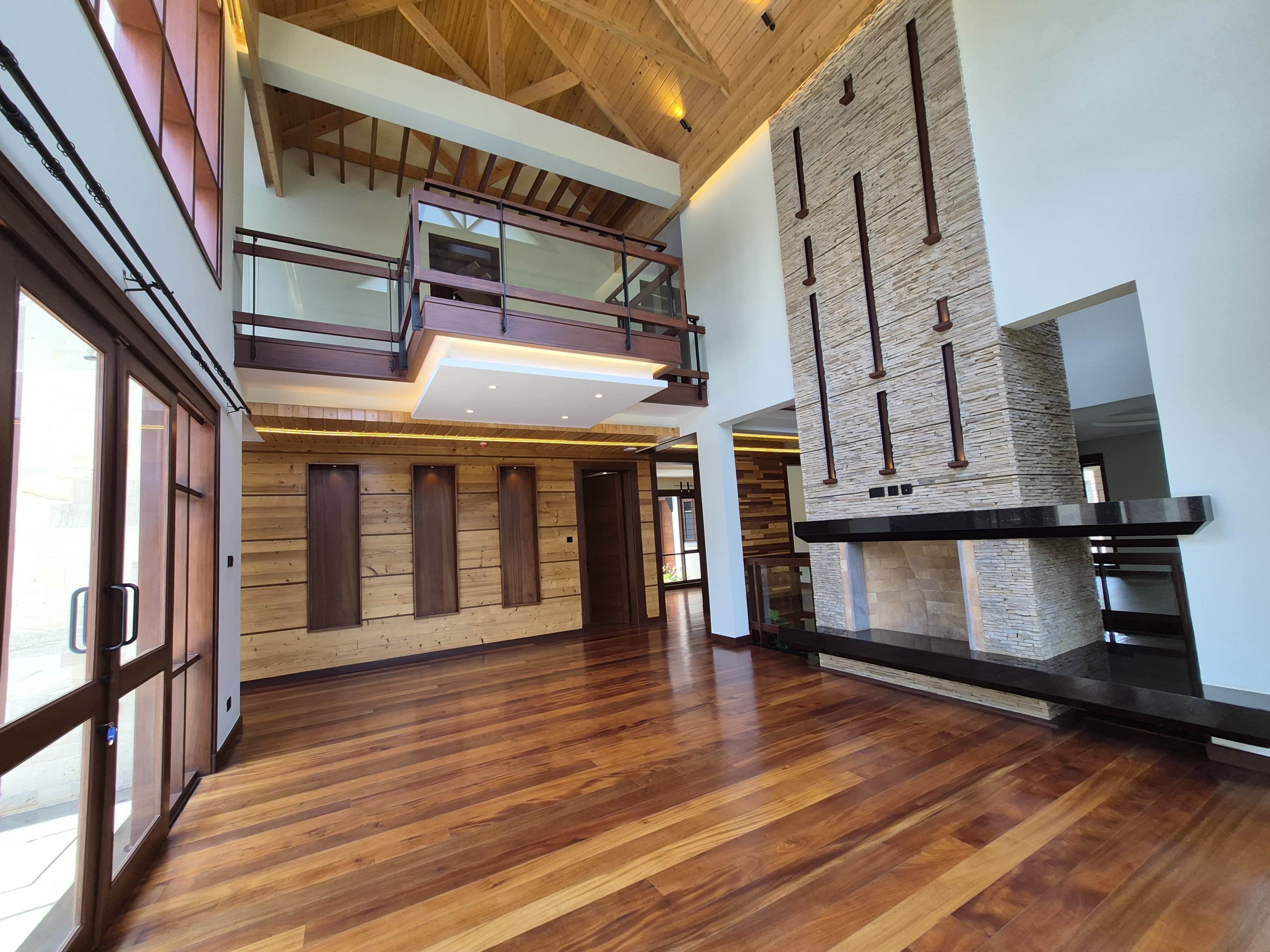 Elegantly Designed 4-Bedroom House for Sale thumbnail 6