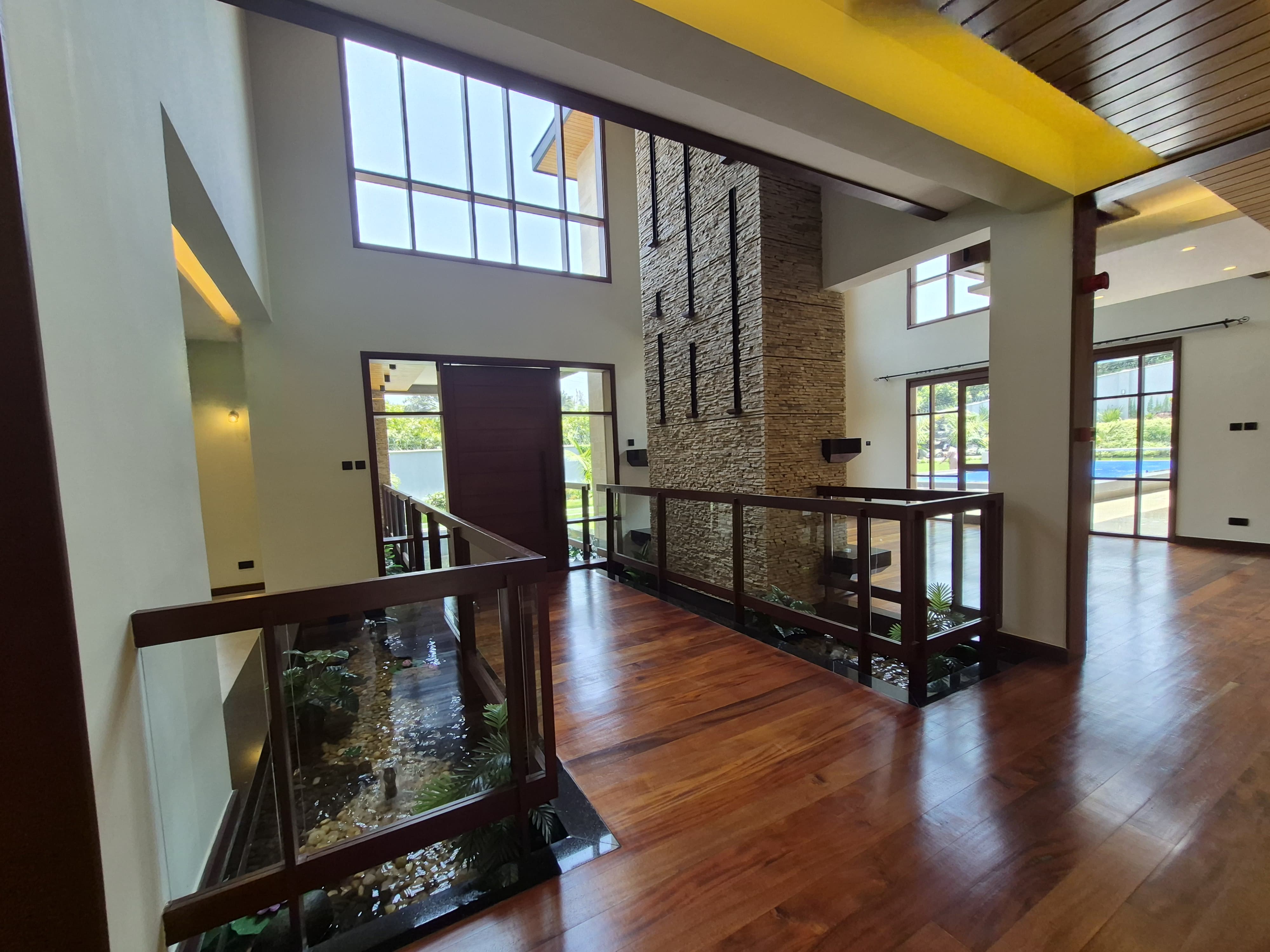 Elegantly Designed 4-Bedroom House for Sale thumbnail 8