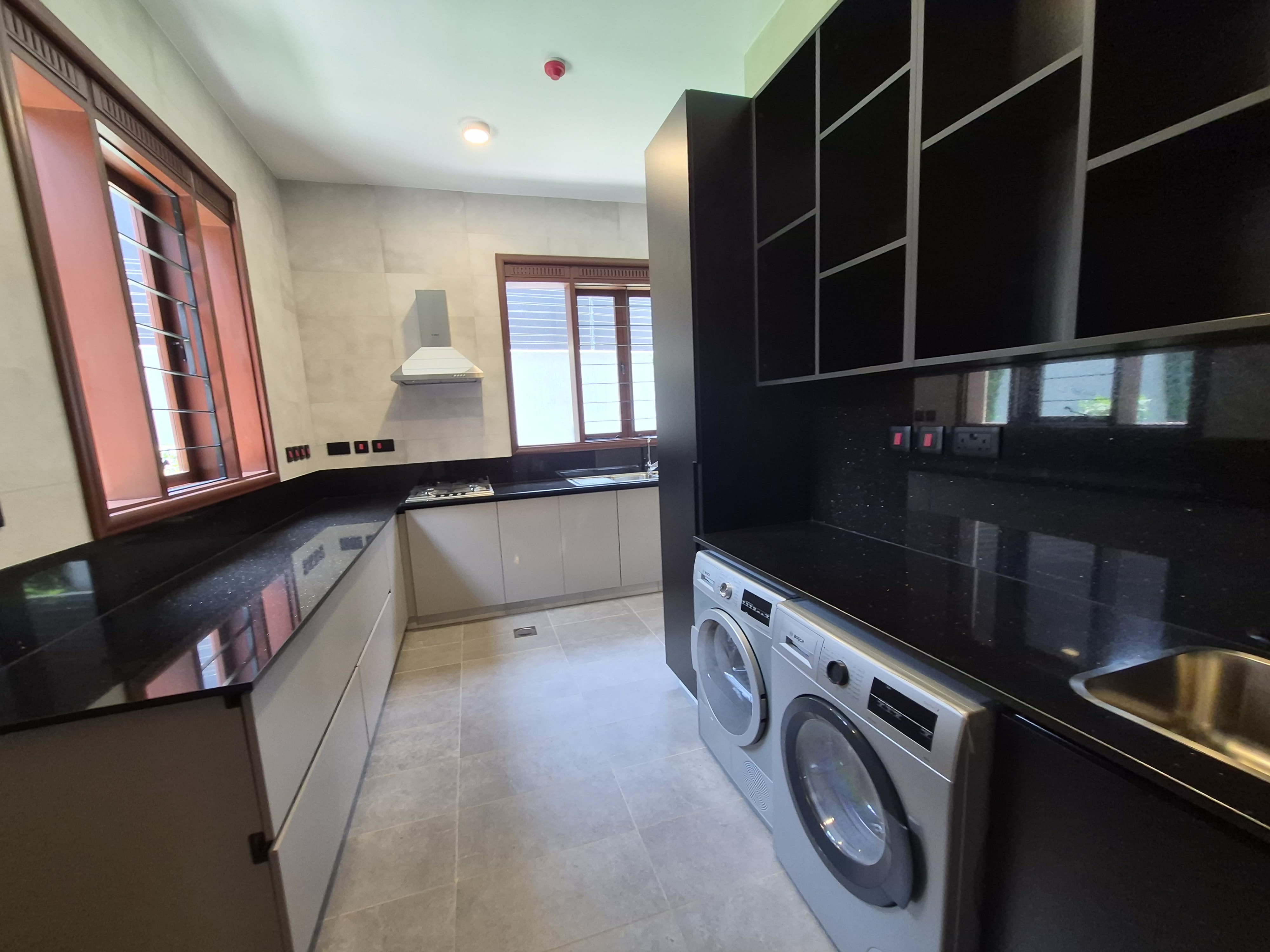 Elegantly Designed 4-Bedroom House for Sale thumbnail 10
