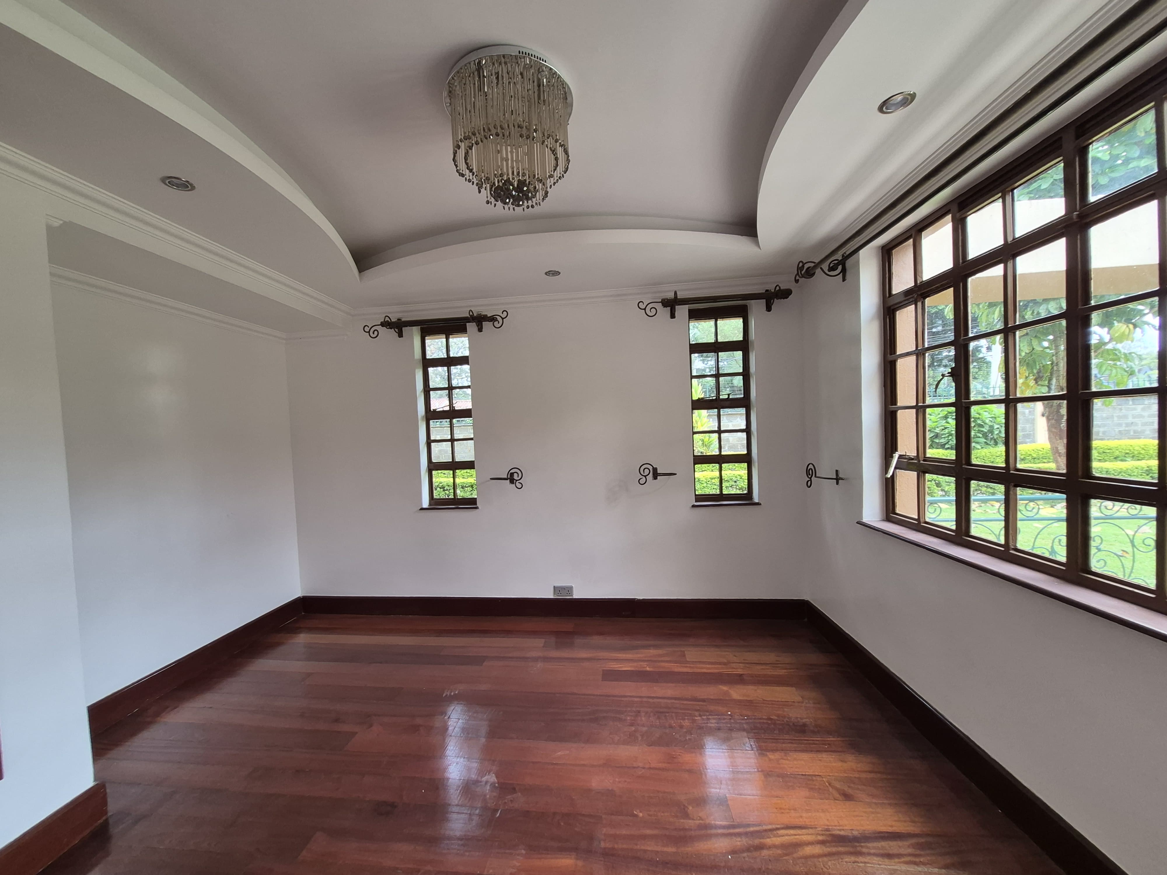 Executive 5 bedroom all En-suite House in Runda thumbnail 6