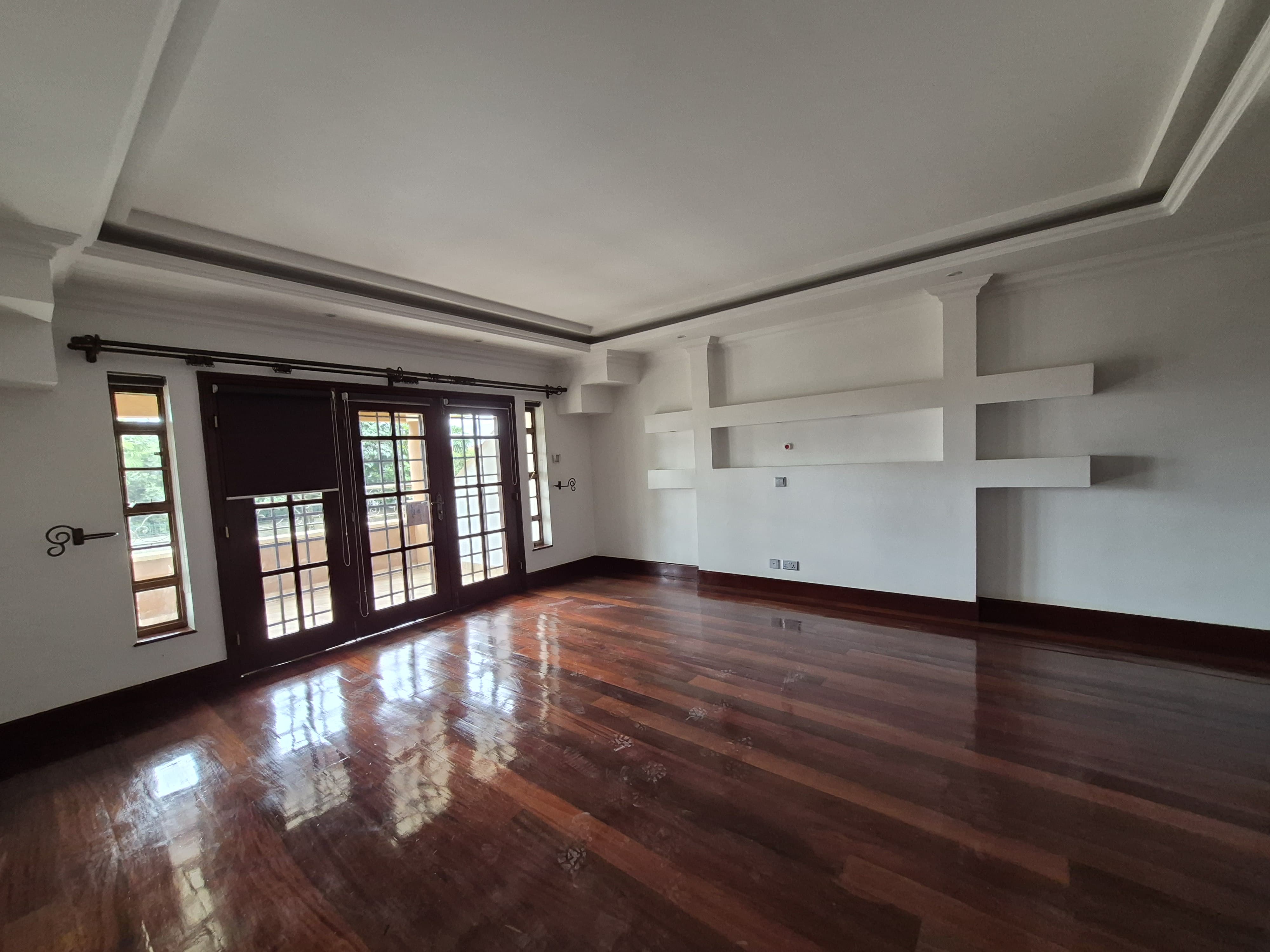Executive 5 bedroom all En-suite House in Runda thumbnail 10