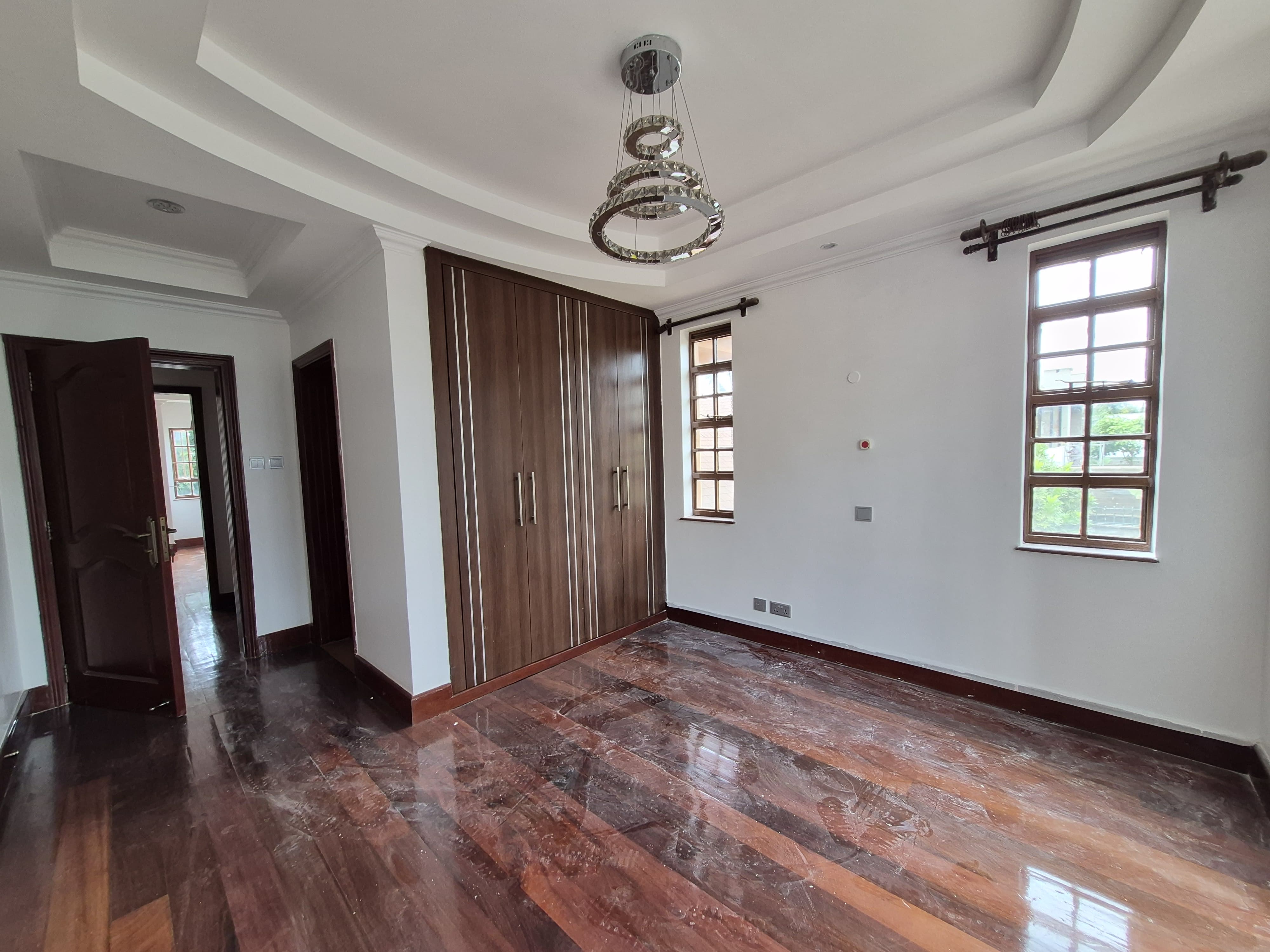 Executive 5 bedroom all En-suite House in Runda thumbnail 19