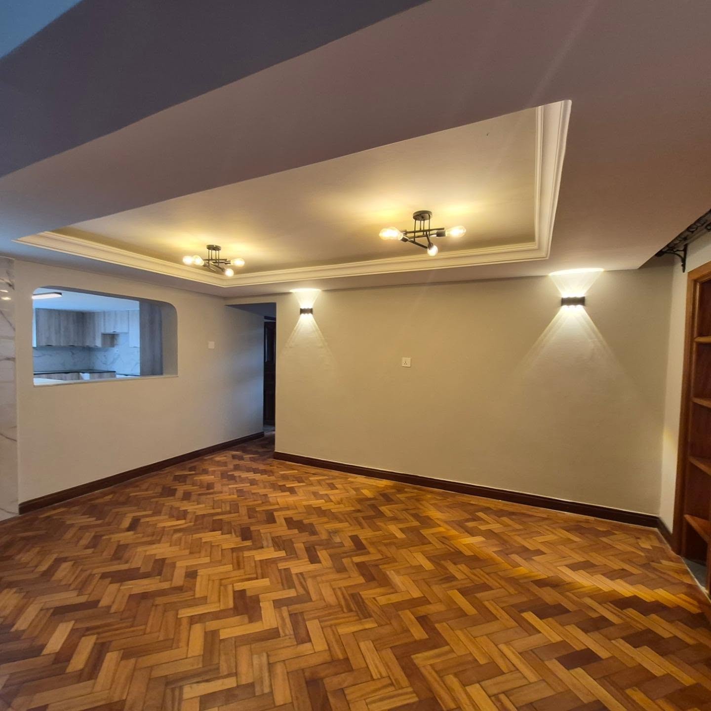 5 Bedroom House For Sale thumbnail 9