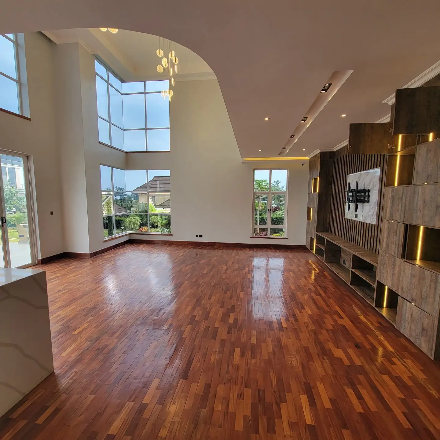 LUXURY VILLA FOR RENT | KIJANI RIDGE thumbnail 6