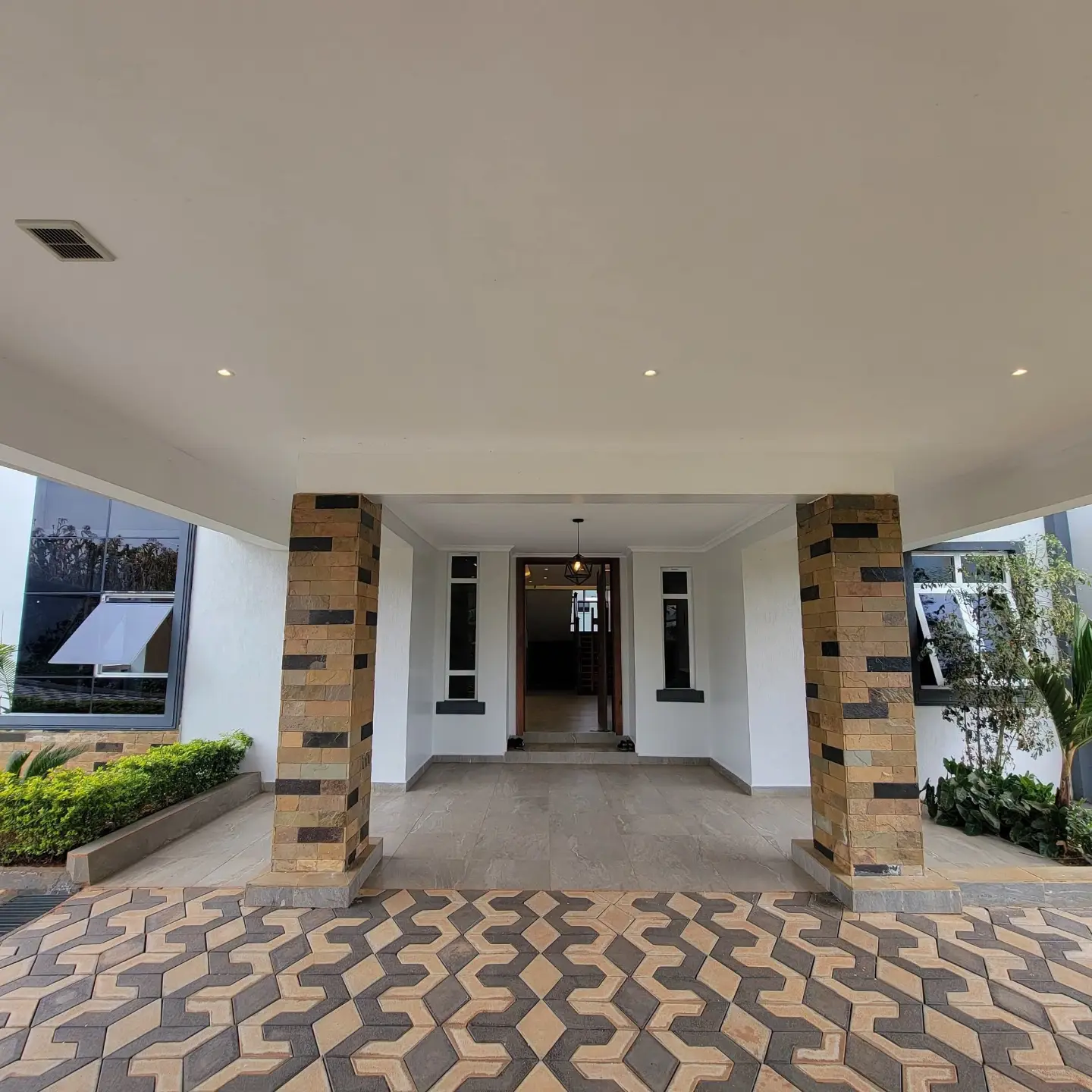 LUXURY VILLA FOR RENT | KIJANI RIDGE thumbnail 12