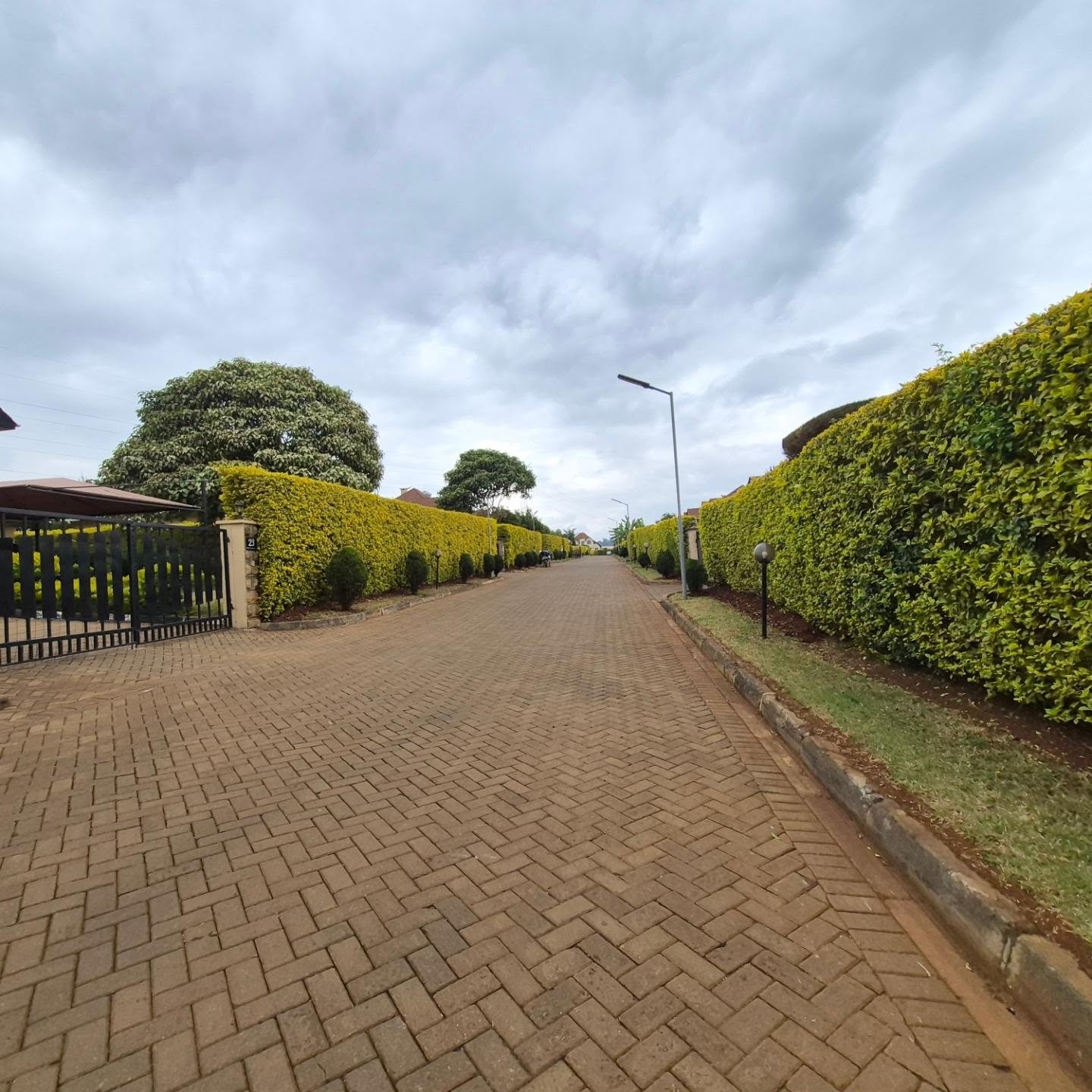 Redhill Heights Villas thumbnail 2