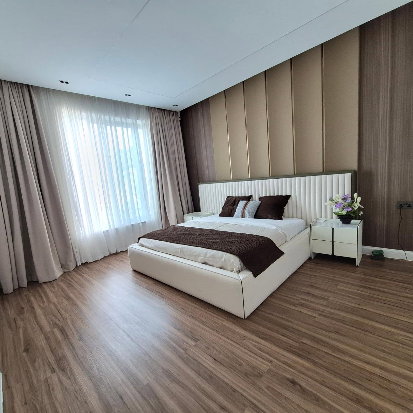 BRAND NEW LUXURIOUS 5 BEDROOM VILLA. thumbnail 12