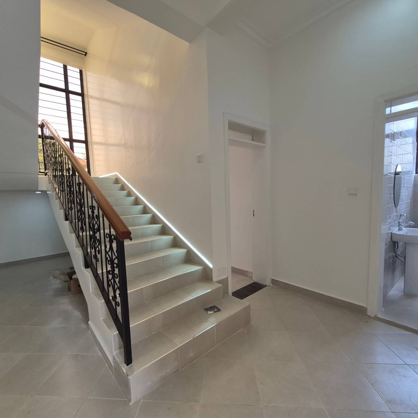 4 Bedroom + Office + Family Room + DSQ House thumbnail 5